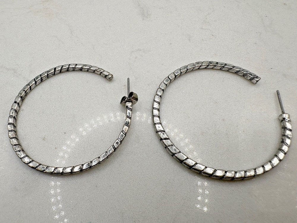 Vintage 925 Unmarked Sterling Silver 1.75” Grooved Hoop Pierced Earrings 8.13g